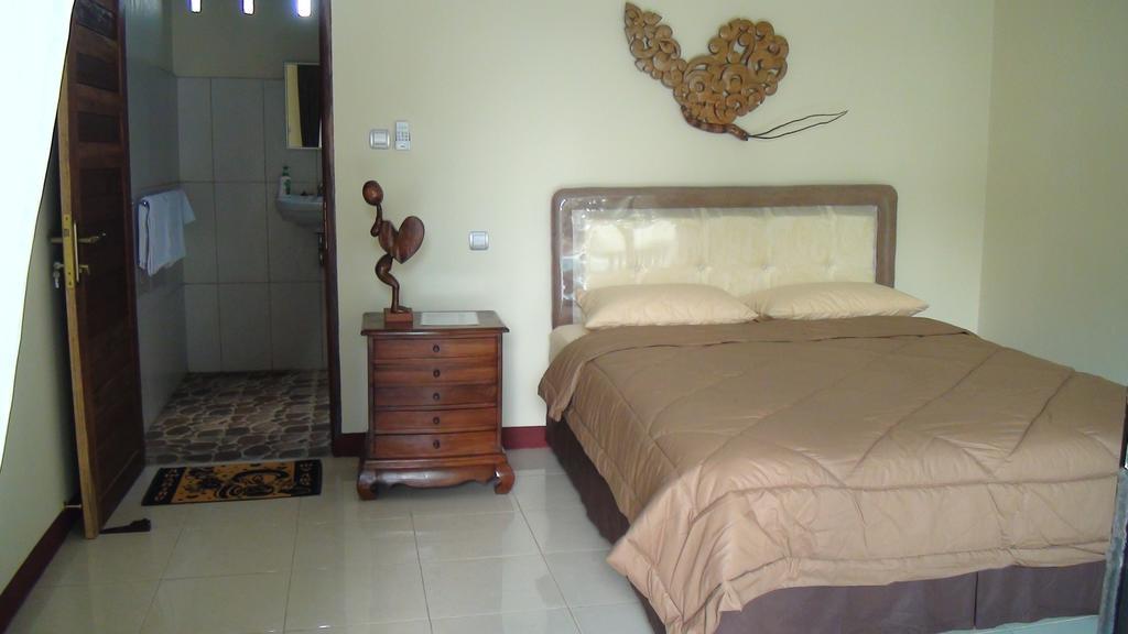 Villa Yukie Senggigi Montongbuwoh Zimmer foto