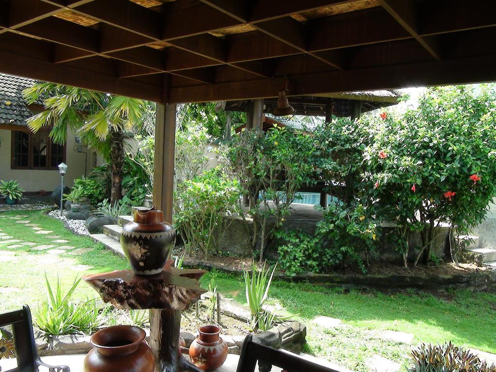 Villa Yukie Senggigi Montongbuwoh Zimmer foto